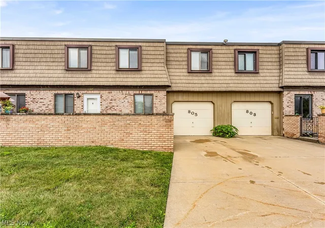 Photo 29 of Sale Pending at 805 Tollis Pkwy, Broadview Heights, OH 44147 | MLS# 5235011 | Listing updated on 2026-08-18