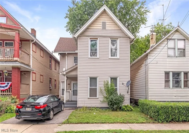 Photo 1 of Sale Pending at 3318 W 30th Street, Cleveland, OH 44109 | MLS# 5235124 | Listing updated on 2026-09-25
