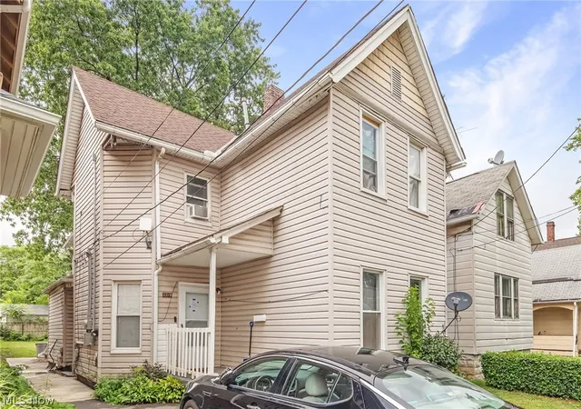 Photo 2 of Sale Pending at 3318 W 30th Street, Cleveland, OH 44109 | MLS# 5235124 | Listing updated on 2026-09-25