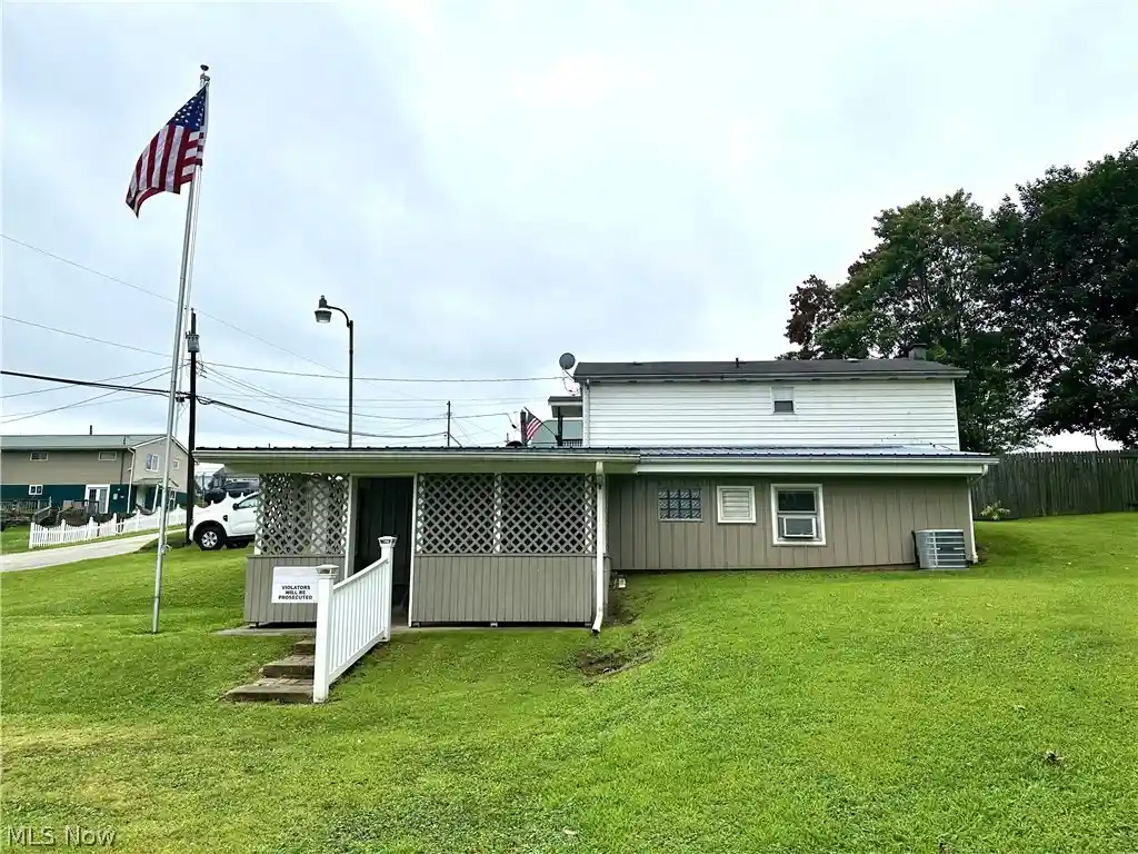Photo 1 of Single family home for sale at 113 Woodcrest Rd, Follansbee, WV 26037 | MLS# 5234295 | Listing updated on 2026-10-20