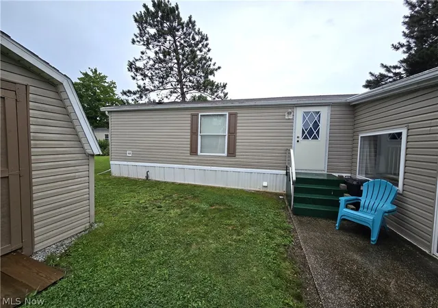 Photo 3 of Single family home for sale at 20 Apple Dr, Andover, OH 44003 | MLS# 5235441 | Listing updated on 2026-09-18