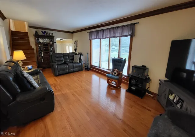 Photo 3 of Single family home for sale at 3041 Belmont Dr, Brooklyn Heights, OH 44131 | MLS# 5235686 | Listing updated on 2026-08-31