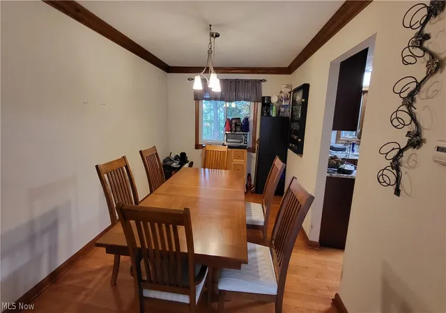 Photo 3 of Single family home for sale at 3041 Belmont Dr, Brooklyn Heights, OH 44131 | MLS# 5235686 | Listing updated on 2026-08-31