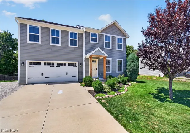 Photo 2 of Single family home for sale at 1705 Millrace St Nw, Massillon, OH 44647 | MLS# 5235516 | Listing updated on 2026-08-23