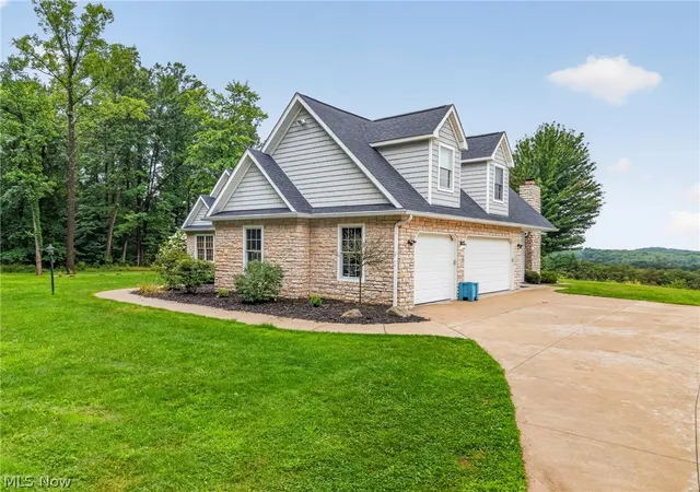 Photo 3 of Single family home for sale at 1029 Baird Ave Se, Paris, OH 44669 | MLS# 5235029 | Listing updated on 2026-09-16