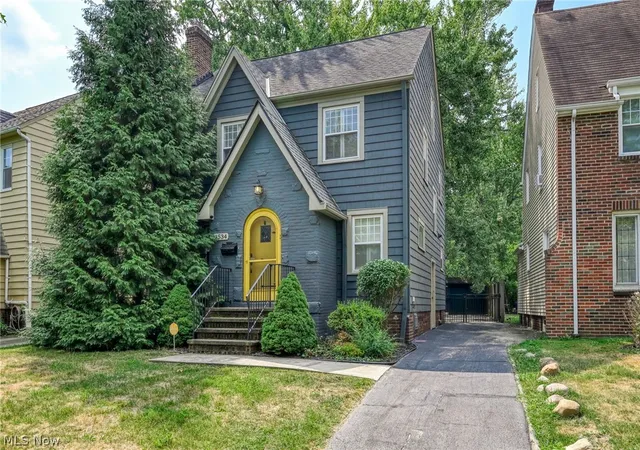 Photo 2 of Single family home for sale at 3534 Cedarbrook Rd, Cleveland Heights, OH 44118 | MLS# 5232900 | Listing updated on 2026-08-26