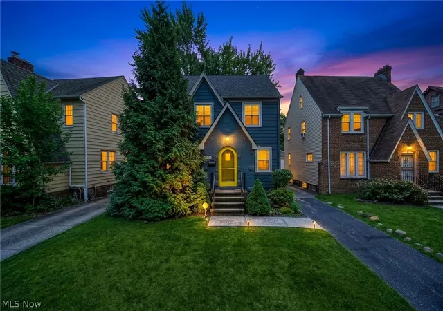 Photo 3 of Single family home for sale at 3534 Cedarbrook Rd, Cleveland Heights, OH 44118 | MLS# 5232900 | Listing updated on 2026-08-26