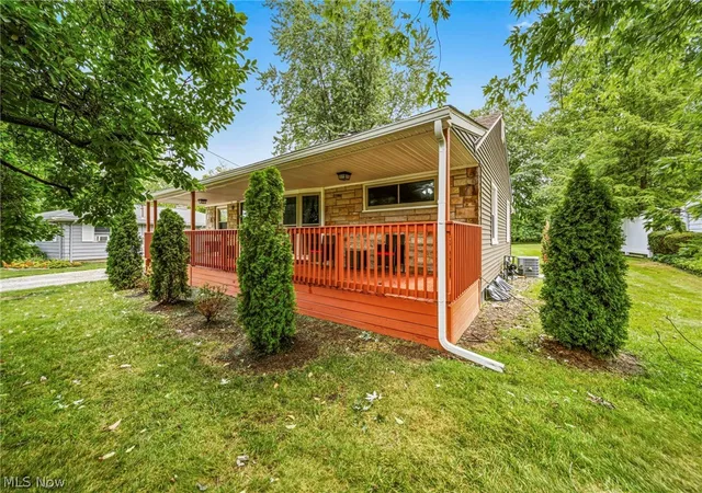Photo 3 of Sale Pending at 353 Ansel Rd, Geneva, OH 44041 | MLS# 5235572 | Listing updated on 2026-08-19