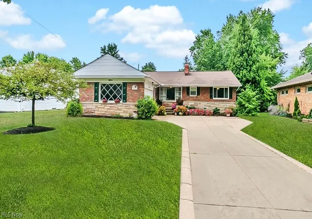 Photo 1 of Sale Pending at 1934 Caronia Dr, Cleveland, OH 44124 | MLS# 5235617 | Listing updated on 2026-08-18