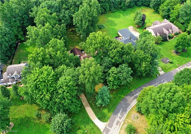 Photo 50 of Single family home for sale at 9540 Falcon Trak Ne, Warren, OH 44484 | MLS# 5235371 | Listing updated on 2026-08-12