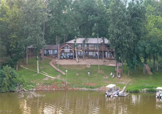 Photo 48 of Single family home for sale at 910 Pike Dr, Mansfield, OH 44903 | MLS# 5234770 | Listing updated on 2026-09-01
