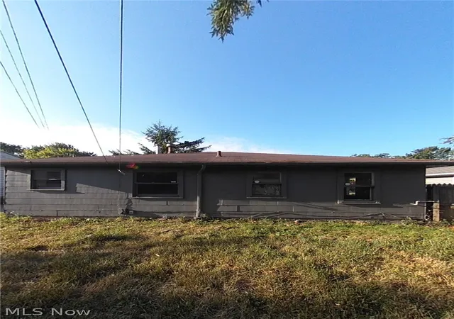 Photo 4 of Single family home for sale at 12510 Summerland Ave, Cleveland, OH 44111 | MLS# 5235738 | Listing updated on 2026-09-28
