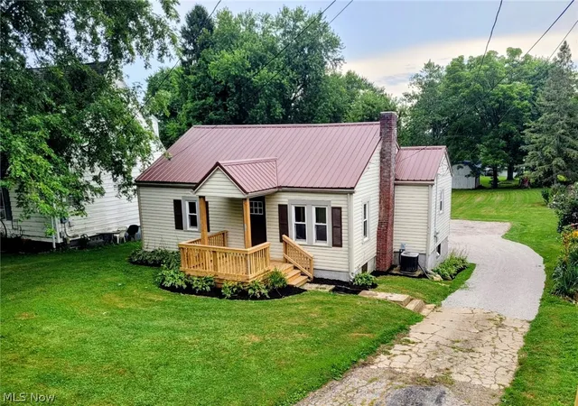 Photo 1 of Single family home for sale at 3 Walker Ave, Mansfield, OH 44905 | MLS# 5235897 | Listing updated on 2026-08-14