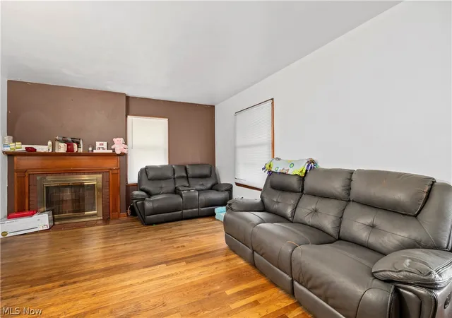 Photo 4 of Single family home for sale at 410 Nebraska Ave, Lorain, OH 44052 | MLS# 5235450 | Listing updated on 2026-08-29