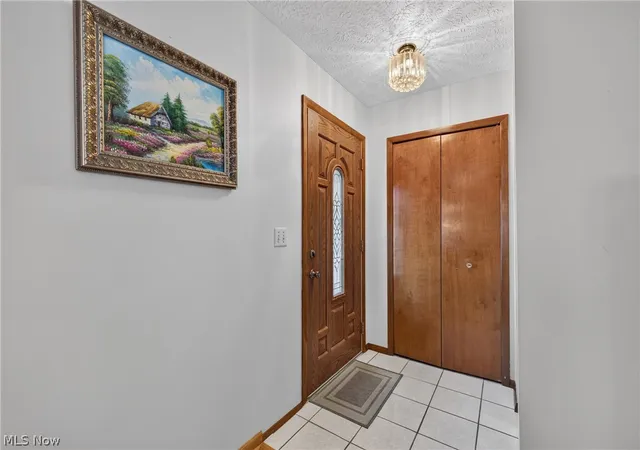 Photo 3 of Sale Pending at 34260 Glen Dr, Eastlake, OH 44095 | MLS# 5233775 | Listing updated on 2026-08-17