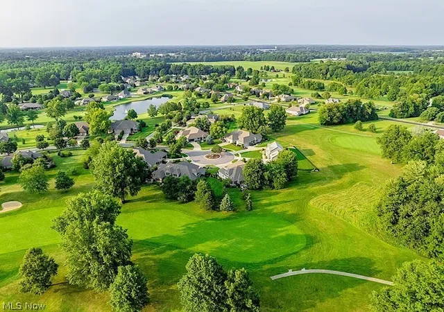 Condo for sale in building located at 191 Briarcrest Dr, Norwalk, OH 44857 - Unit #