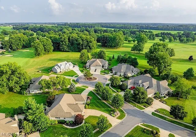 Condo for sale in building located at 191 Briarcrest Dr, Norwalk, OH 44857 - Unit #