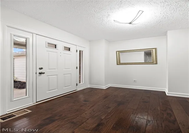 Photo 3 of Single family home for sale at 1429 Winged Ft Dr, Brunswick, OH 44212 | MLS# 5235682 | Listing updated on 2026-08-21