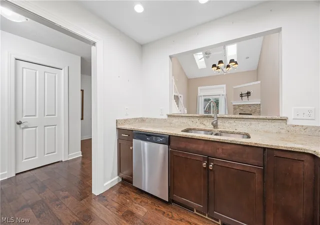 Photo 5 of Single family home for sale at 1429 Winged Ft Dr, Brunswick, OH 44212 | MLS# 5235682 | Listing updated on 2026-08-21