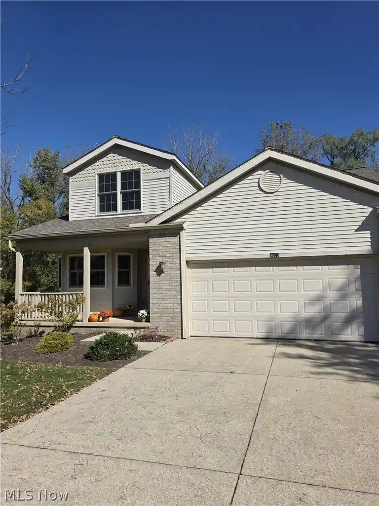 Photo 1 of Sale Pending at 4007 Falconswalk Ct, Stow, OH 44224 | MLS# 5235616 | Listing updated on 2026-10-29