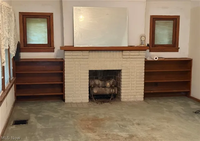 Photo 4 of Sale Pending at 4842 Noble St, Bellaire, OH 43906 | MLS# 5236111 | Listing updated on 2026-10-07