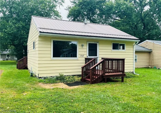 Photo 1 of Single family home for sale at 1263 Oxford Dr, Madison, OH 44057 | MLS# 5235790 | Listing updated on 2026-08-13