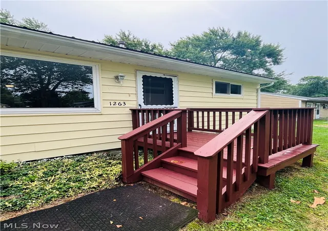 Photo 2 of Single family home for sale at 1263 Oxford Dr, Madison, OH 44057 | MLS# 5235790 | Listing updated on 2026-08-13