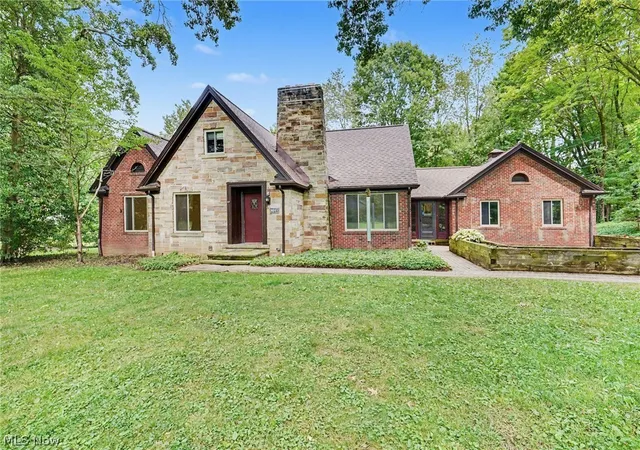 Photo 1 of Single family home for sale at 2381 Chatham Rd, Akron, OH 44313 | MLS# 5236133 | Listing updated on 2026-08-27