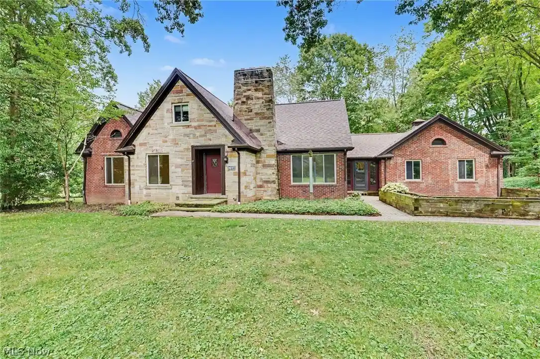 Photo 1 of Single family home for sale at 2381 Chatham Rd, Akron, OH 44313 | MLS# 5236133 | Listing updated on 2026-10-23