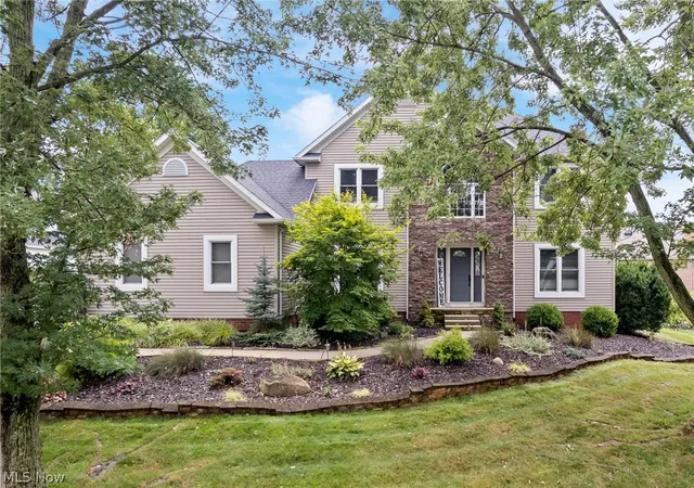 Photo 3 of Single family home for sale at 1220 Ashwood Rd, Green, OH 44312 | MLS# 5236058 | Listing updated on 2026-10-07