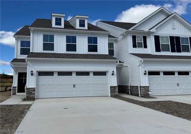 Photo 1 of Townhouse for sale at 940 1 Memory Ln, Aurora, OH 44202 | MLS# 5236177 | Listing updated on 2026-09-16