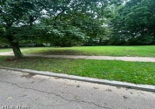 Photo 3 of Land for sale at 1318 Marcy St, Akron, OH 44301 | MLS# 5235858 | Listing updated on 2026-09-22