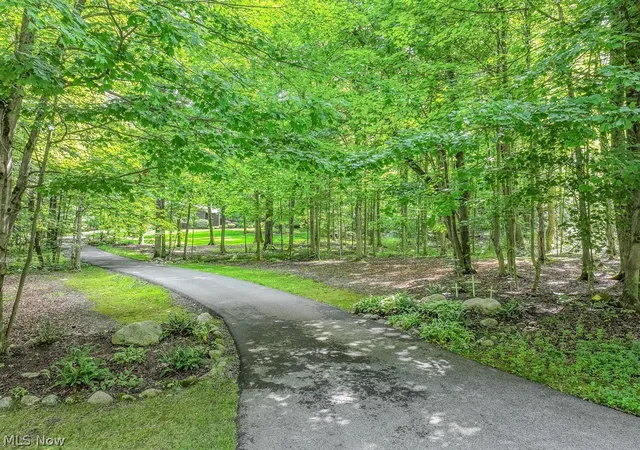 Photo 3 of Single family home for sale at 9731 Riverwood Ln, Chagrin Falls, OH 44023 | MLS# 5235484 | Listing updated on 2026-10-30