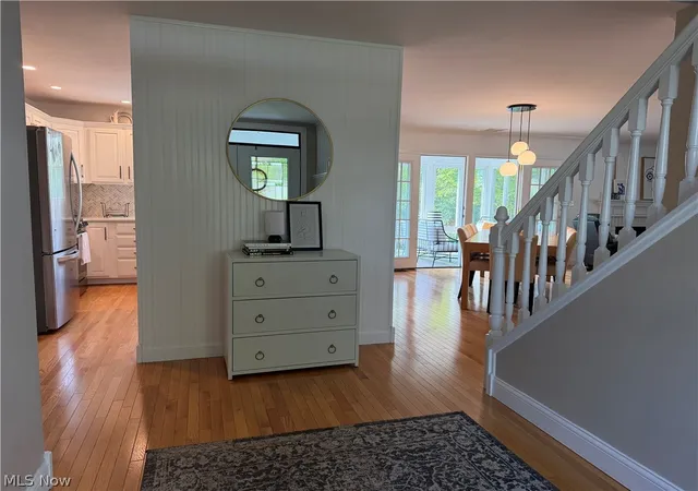 Photo 3 of Sale Pending at 907 Glenview Dr, Huron, OH 44839 | MLS# 5235012 | Listing updated on 2026-08-18