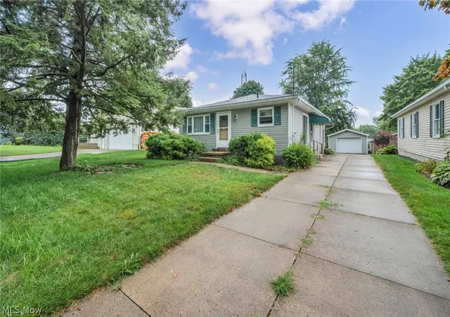 Photo 1 of Sale Pending at 261 Fairmount Ave, Barberton, OH 44203 | MLS# 5235924 | Listing updated on 2026-08-16
