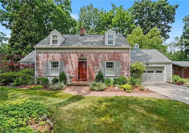 Photo 2 of Sale Pending at 3106 Athens Rd, Silver Lake, OH 44224 | MLS# 5235737 | Listing updated on 2026-08-17
