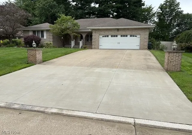 Photo 3 of Single family home for sale at 3986 April Dr, Green, OH 44685 | MLS# 5234462 | Listing updated on 2026-08-19