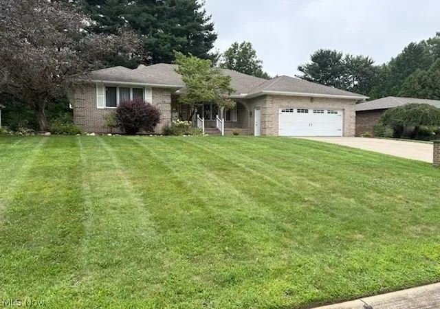 Photo 4 of Single family home for sale at 3986 April Dr, Green, OH 44685 | MLS# 5234462 | Listing updated on 2026-08-19