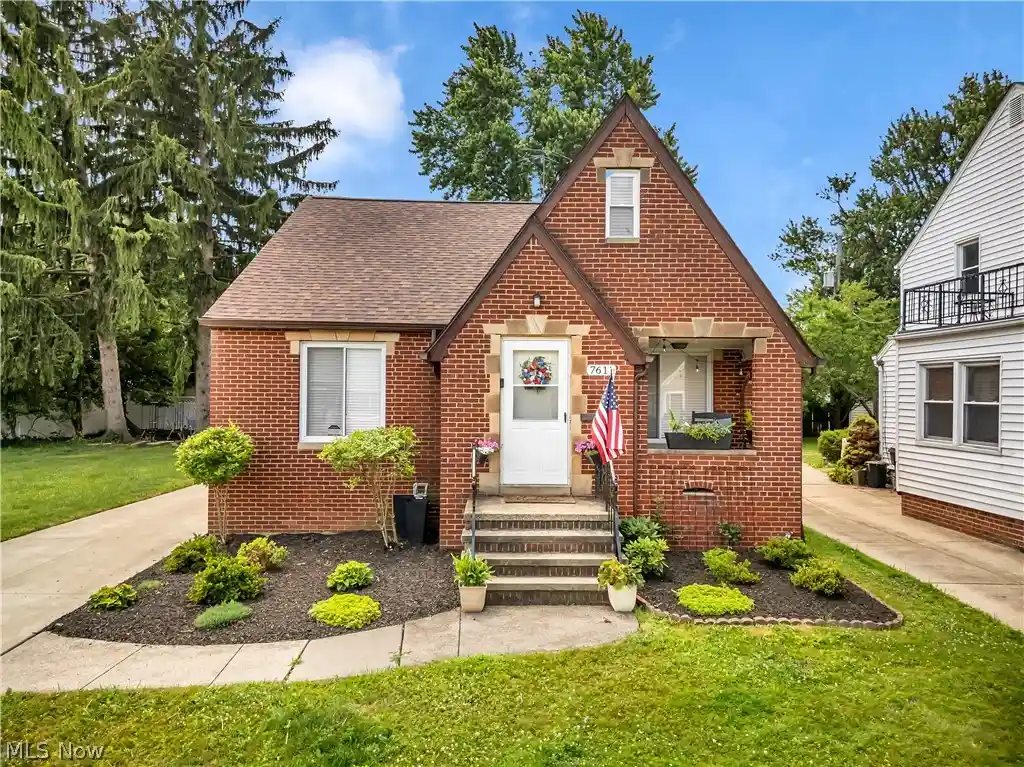 Photo 1 of Single family home for sale at 7611 Wainstead Dr, Cleveland, OH 44129 | MLS# 5235181 | Listing updated on 2026-10-28