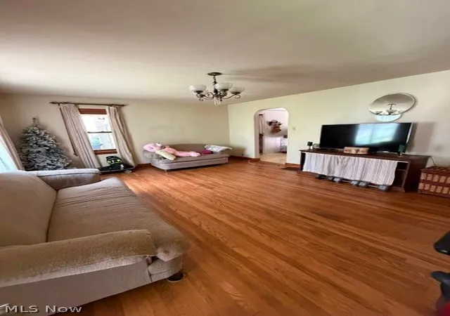 Photo 2 of Single family home for sale at 2090 Norwood Blvd, Zanesville, OH 43701 | MLS# 5235996 | Listing updated on 2026-08-13