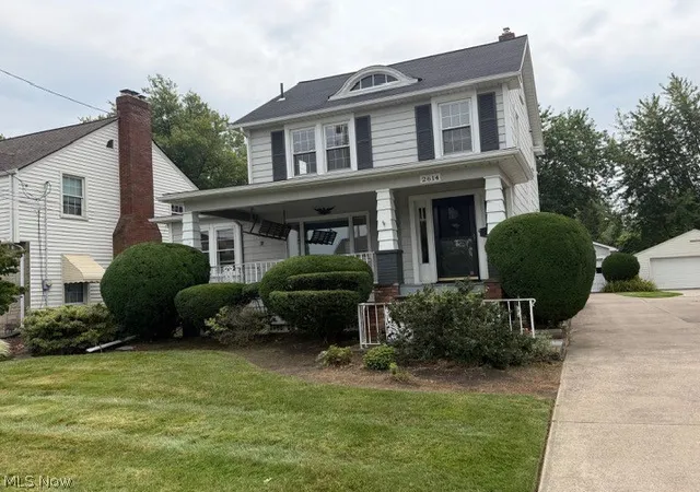Photo 2 of Single family home for sale at 2614 E Erie Ave, Lorain, OH 44052 | MLS# 5235478 | Listing updated on 2026-09-01