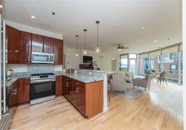 Photo 2 of Condo for sale at 701 W Lakeside Ave #602, Cleveland, OH 44113 | MLS# 5235712 | Listing updated on 2026-08-26