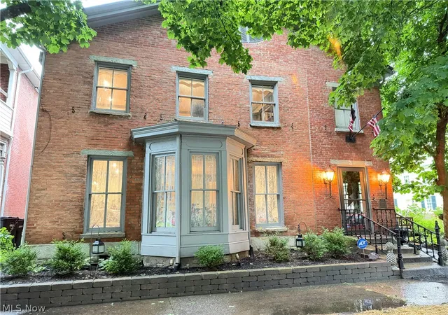 Photo 1 of Single family home for sale at 313 Woodlawn Ave, Zanesville, OH 43701 | MLS# 5236224 | Listing updated on 2026-08-13