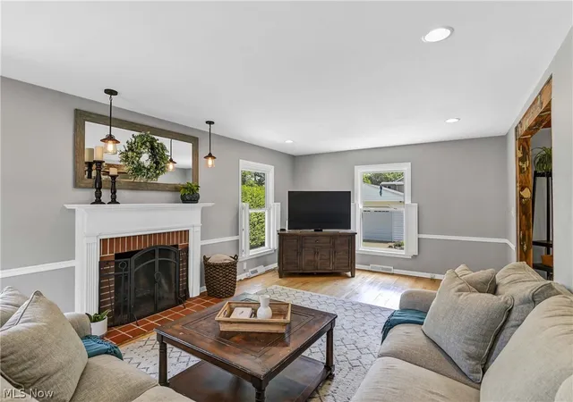 Photo 2 of Sale Pending at 1705 Southbend Dr, Rocky River, OH 44116 | MLS# 5235629 | Listing updated on 2026-08-17