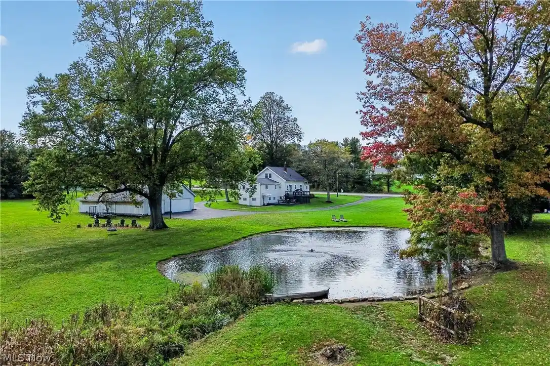 Single family home for sale at 13307 Market St, North Lima, OH 44452 | MLS# 5236379