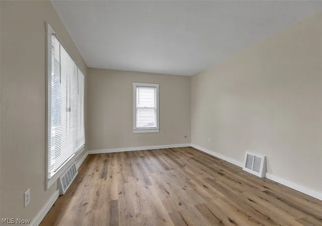Photo 4 of Sale Pending at 4358 Wyatt Rd, Cleveland, OH 44128 | MLS# 5235781 | Listing updated on 2026-08-26