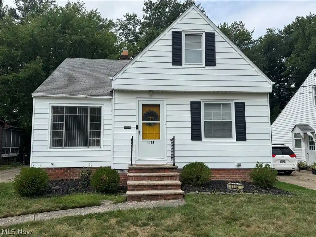 Photo 1 of Single family home for sale at 1132 Gordon Rd, Cleveland, OH 44124 | MLS# 5236044 | Listing updated on 2026-10-25