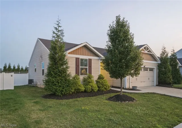 Photo 2 of Sale Pending at 2664 Himelrigh Blvd, Barberton, OH 44203 | MLS# 5236154 | Listing updated on 2026-08-21