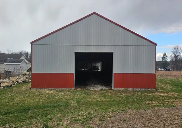 Photo 3 of Single family home for sale at 6216 Spieth Rd, Medina, OH 44256 | MLS# 5236353 | Listing updated on 2026-09-29