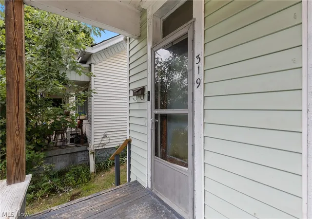 Photo 3 of Single family home for sale at 319 N 7th Street, Martins Ferry, OH 43935 | MLS# 5236471 | Listing updated on 2026-09-16